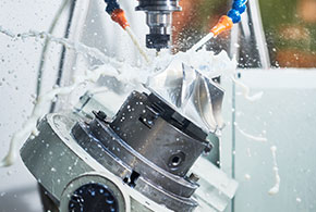 CNC-bewerkingsproces met het koelsmeermiddel Rhenus TU 426